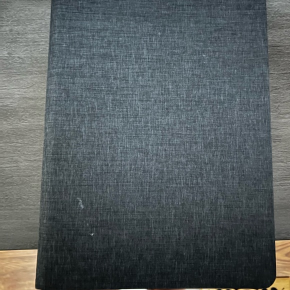 Tablet/ipad case never used but not in box - Picture 1 of 5